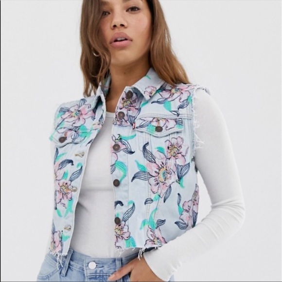 LEVI’S Premium Embroidered Floral Denim Crop Vest - Picture 2 of 14